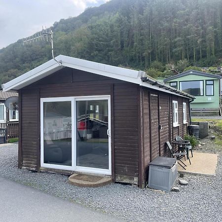 Charming Chalet Nestled In Heart Of Clarach Bay Aberystwyth Kültér fotó